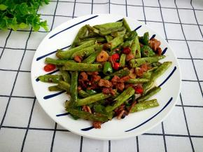 美味的干煸豆角图来一张。