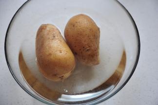 土豆取出过下冷水