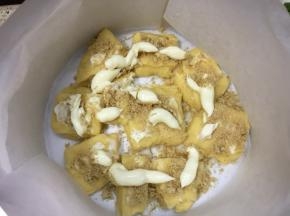 再挤上一层沙拉酱