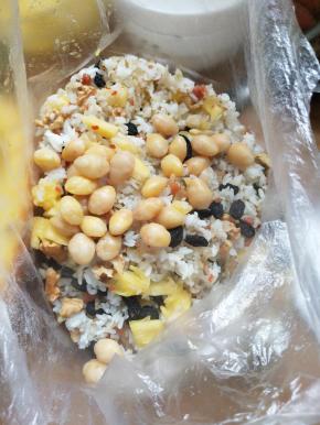 加入白果并且拌匀