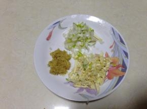 葱、姜、蒜切末