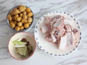 准备食材。