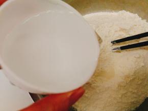 面粉加水