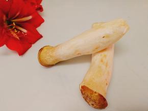 准备两个杏鲍菇