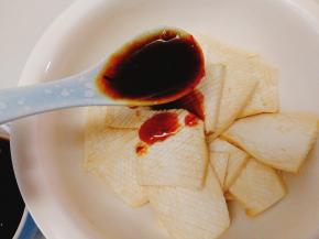 均匀的加入至杏鲍菇里