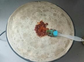 抹上个人喜欢的酱