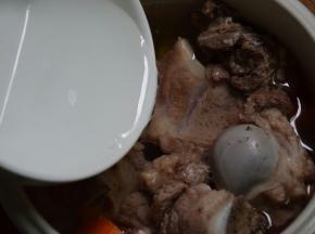 加入适量水