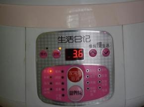 启动“煲汤”程序炖煮3.6小时