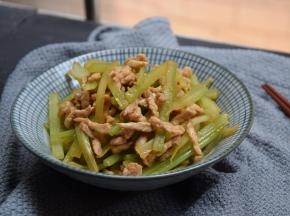 装碗食用即可。