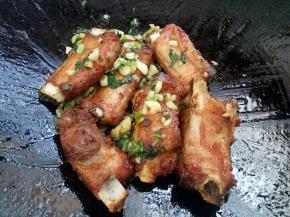 再放入排骨翻均匀