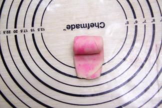 然后，从上而下的卷起来