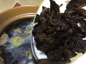 再放入熊掌菌