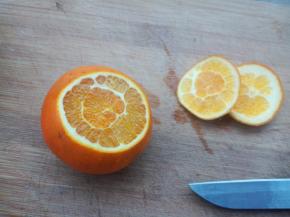 切去橙子前后两边