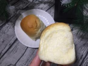 家人喜欢吃的时候中间破开再裹点草莓酱