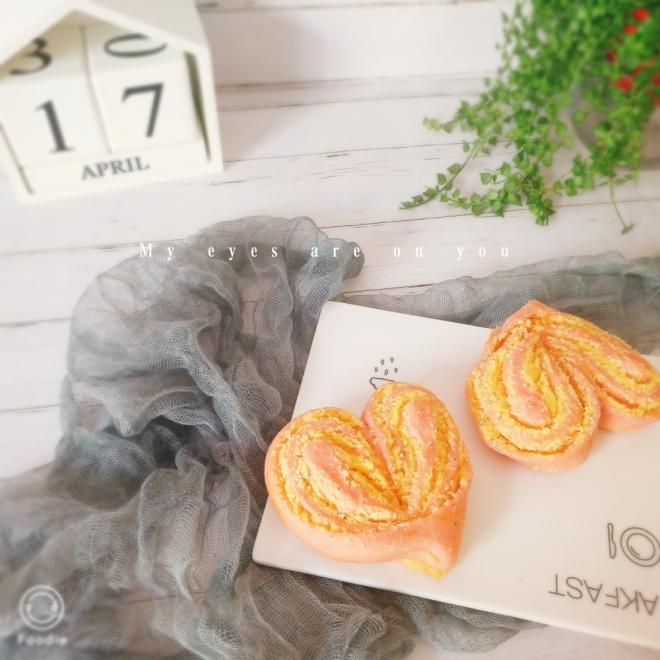 火龙果爱心椰蓉面包