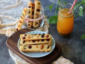 香酥的坚果薄脆曲奇