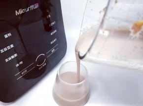 看，豆浆是多么的细腻。