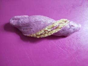 捏住两头转2圈。