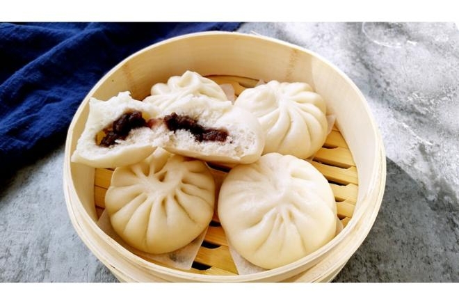豆沙蒸包