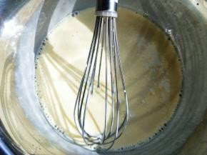 再次搅拌均匀，并且过筛。