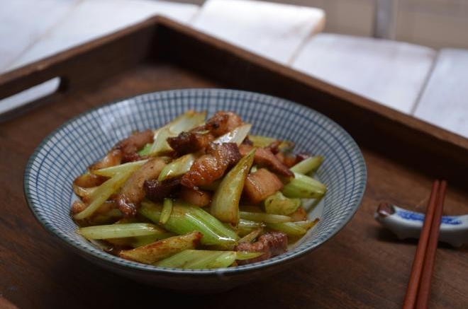 西芹炒肉