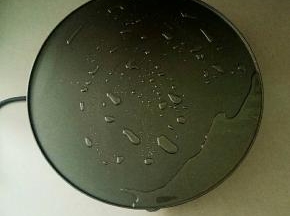 煎锅预热，下少许油