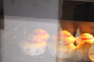 放入烤箱，165度35分钟，上色后及时加盖锡纸