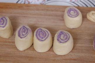 用手稍微整圆切面