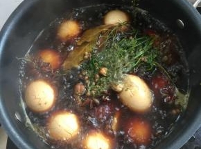 煮开后，再煮8分钟左右即可关火。