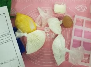 准备好全部材料。