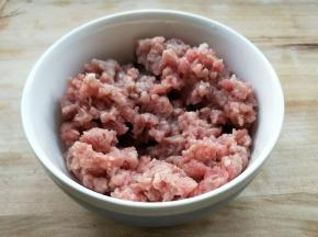 牛里脊肉糜。