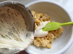 再加入波兰种酵头，开始揉面