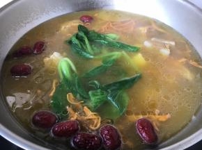 放入小油菜即可。