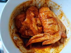 多搅拌均匀。放冰箱冷藏，一天一夜，这样更入味！