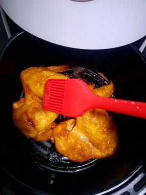 两面都刷上蜂蜜