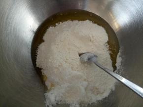 油皮部分，将所有材料混合