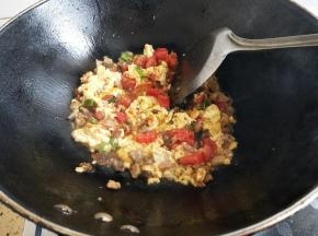 翻炒均匀