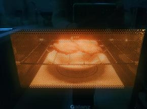 选择烤鸡键，正反各四分钟