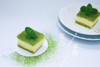 抹茶蛋糕搭配上香蕉慕斯层，甜而不腻