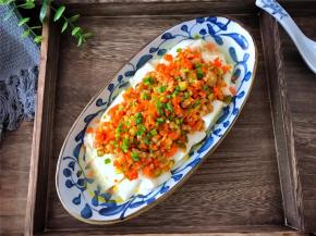 口感清爽不腻，味道又非常鲜美，做起来也很简单的豆腐就可以上桌了。