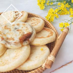 三岁的宝宝就吃了两个