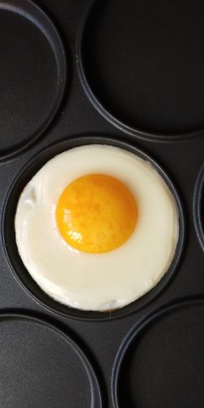 我还顺便煎了两个鸡蛋