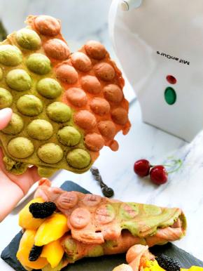 放水果和冰激凌要乘热卷起以便好操作。