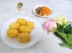 豆腐乳挖小洞洞，胡萝卜香菇切碎