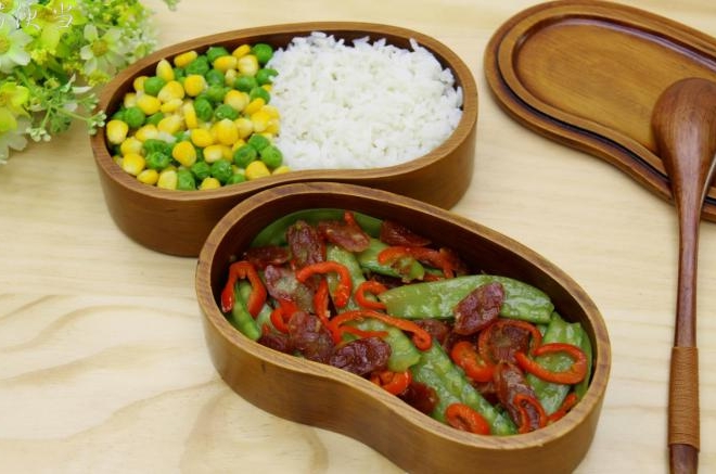 荷兰豆炒腊肠