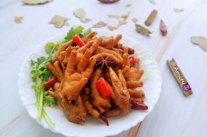 卤鸡脚