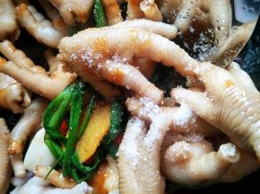 少许的白砂糖