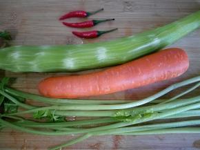 准备好所有食材。