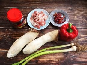 准备好所用的食材。