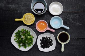 准备好所需调料